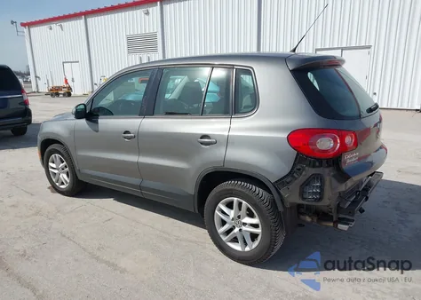 2011 Volkswagen Tiguan S from USA, damaged, VIN WVGAV7AX0BW556055